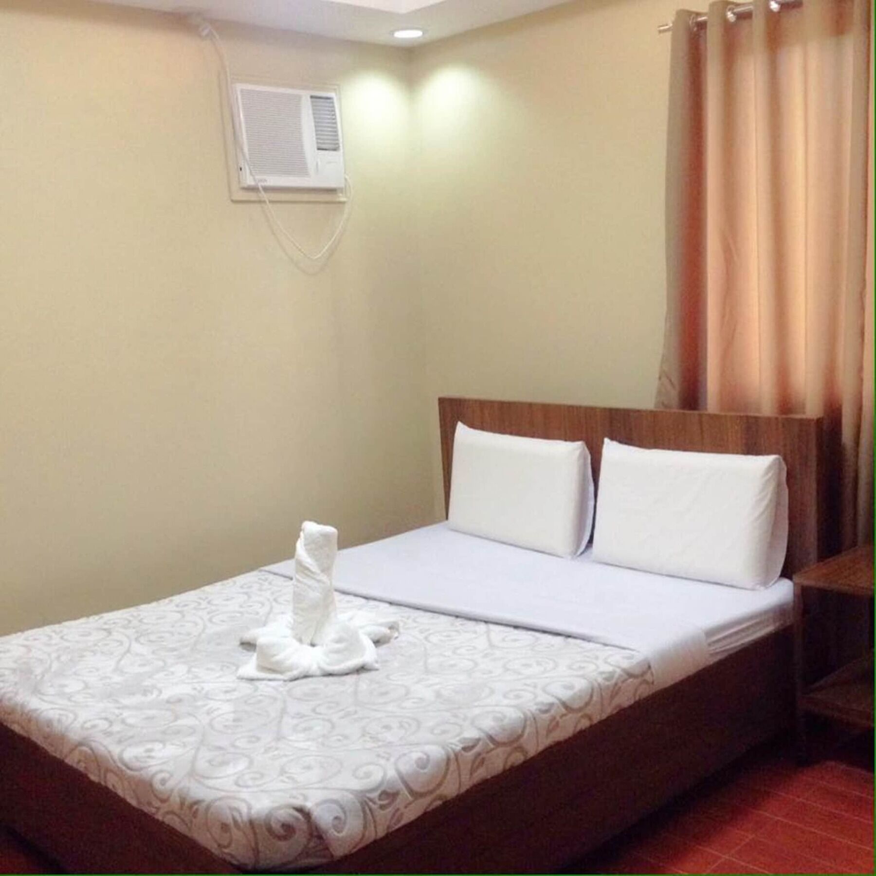 East Square Inn Bacolod Kültér fotó